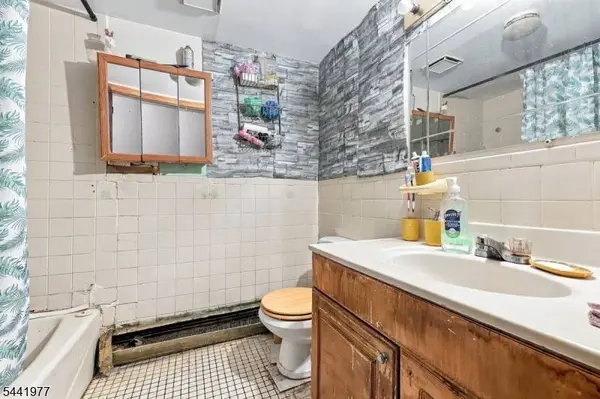 287A Clerk St, Jersey City, NJ 07304