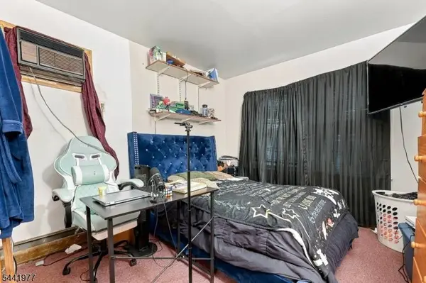 287A Clerk St, Jersey City, NJ 07304