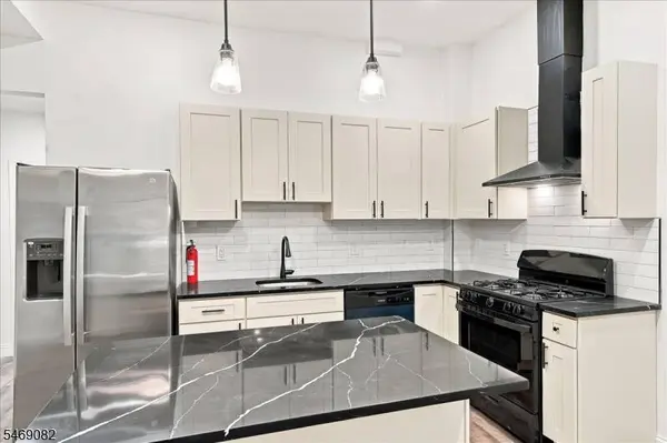 55 N 7Th St #1A