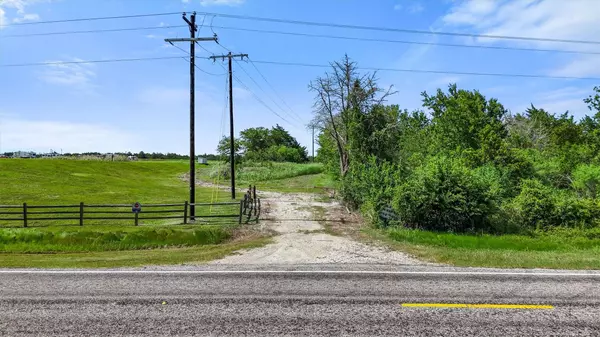 7935 Fm 2447, Chappell Hill, TX 77426