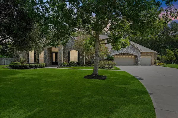 4102 Worthing DR, Fulshear, TX 77441