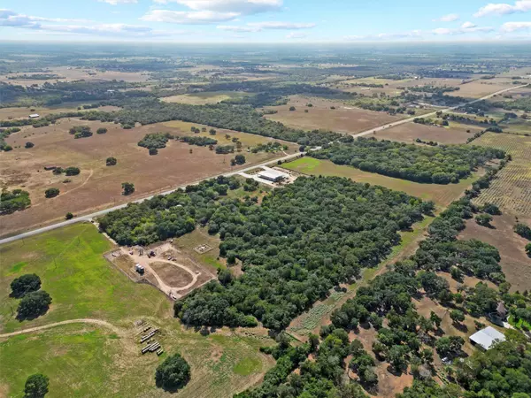 1730 US Highway 77 S, Hallettsville, TX 77964