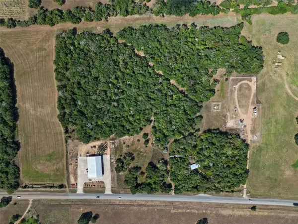 1730 US Highway 77 S, Hallettsville, TX 77964