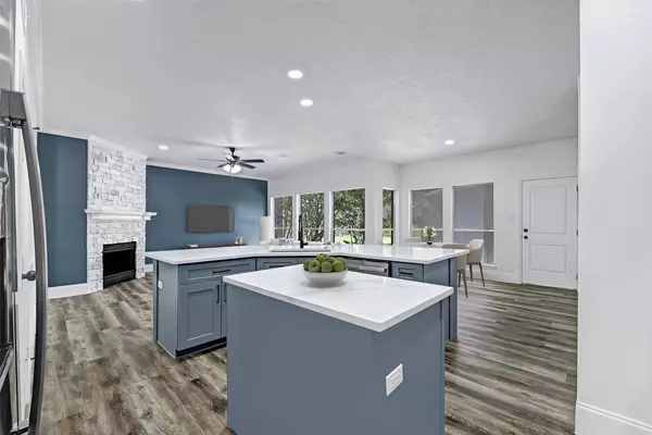 1826 Cheyenne River CIR, Sugar Land, TX 77478