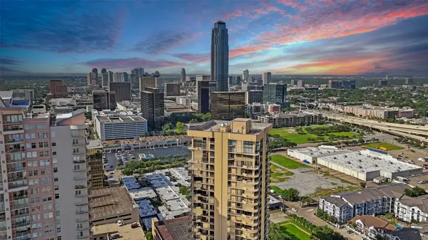 3350 Mccue RD #2301, Houston, TX 77056