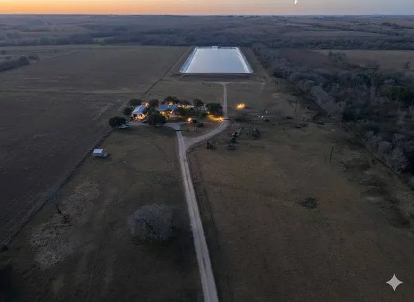 3635 County Road 265, Moulton, TX 77975