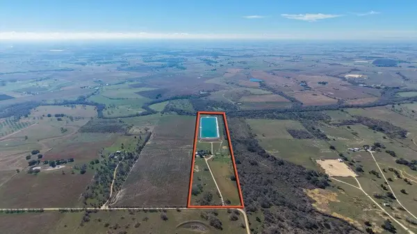 3635 County Road 265, Moulton, TX 77975