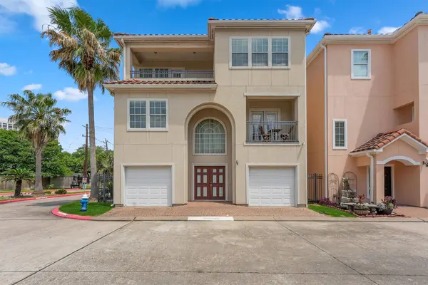 6107 S Arrowana LN, Houston, TX 77036