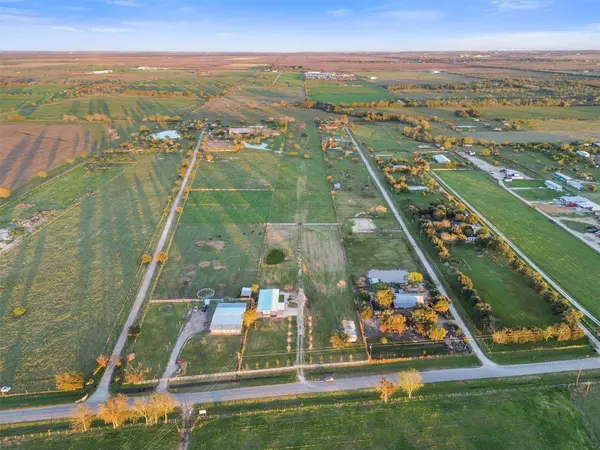 8806 Adams Flat RD, Brookshire, TX 77423