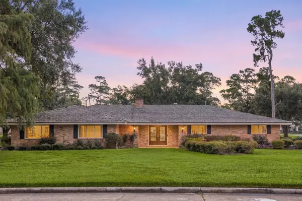 6207 Coral Gables DR