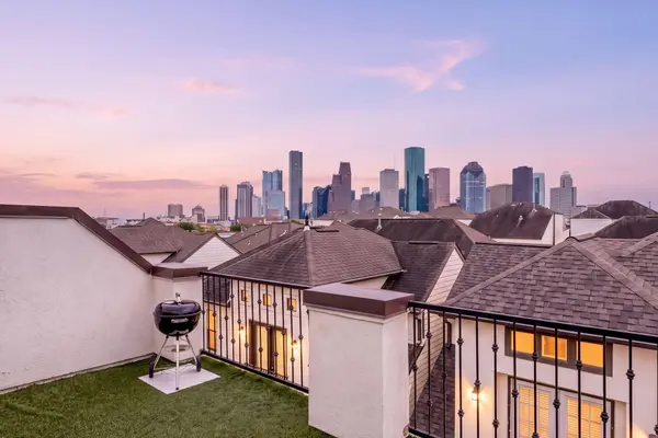 1725 Edwards ST, Houston, TX 77007