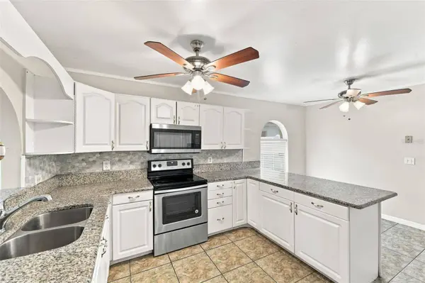 2411 PARSONS POND CIR, Kissimmee, FL 34743