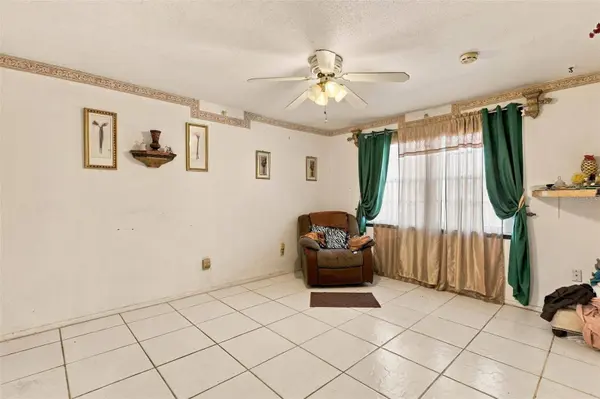 Sanford, FL 32771