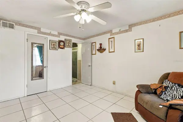 Sanford, FL 32771