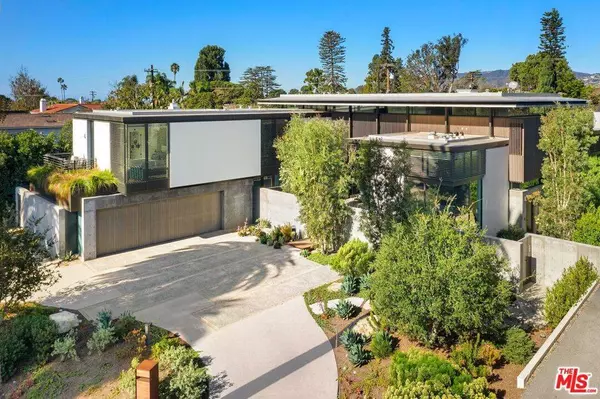 Homes for Sale in Santa Monica: A Guide to Luxury Living