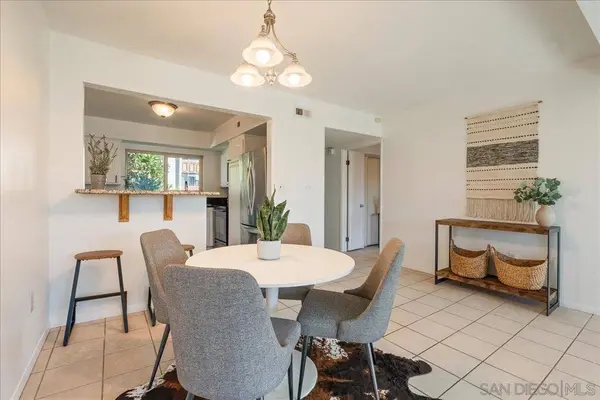 6816 Hyde Park Dr #N, San Diego, CA 92119