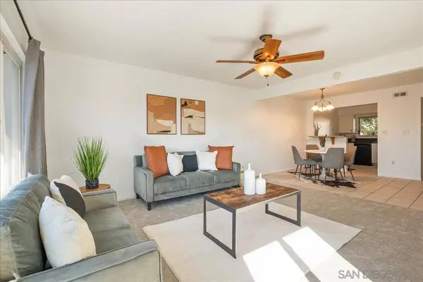 6816 Hyde Park Dr #N, San Diego, CA 92119