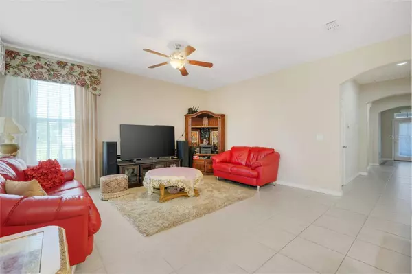 13506 SILVER STRAND FALLS DR, Orlando, FL 32824