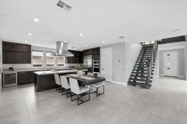 1984 Regal Bluff DR, Henderson, NV 89052