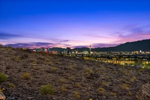 1984 Regal Bluff DR, Henderson, NV 89052