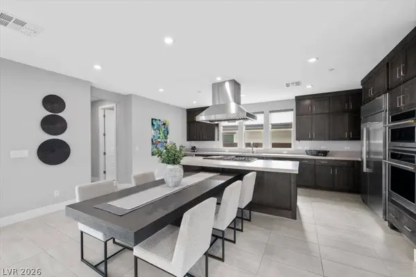 1984 Regal Bluff DR, Henderson, NV 89052