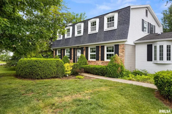1020 W KENSINGTON DR, Peoria, IL 61614