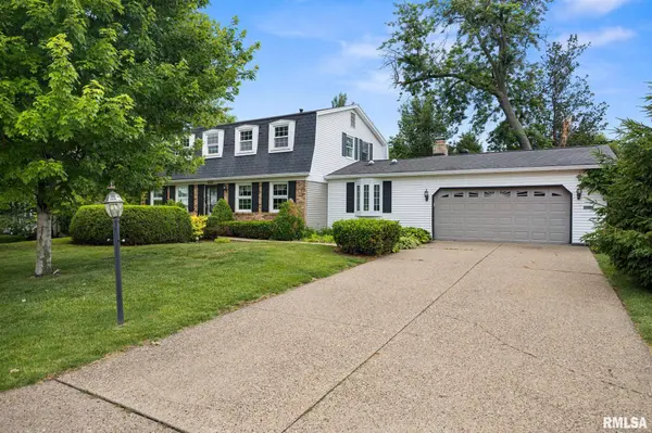 1020 W KENSINGTON DR, Peoria, IL 61614