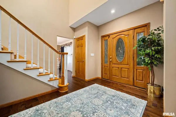 1205 OAK LEAF LN, Washington, IL 61527