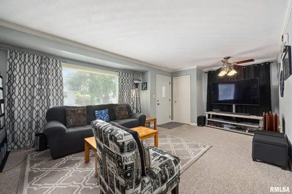 3125 N DELMAR CT, Peoria, IL 61604