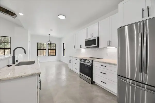 707 Magnolia Point DR, Houston, TX 77336