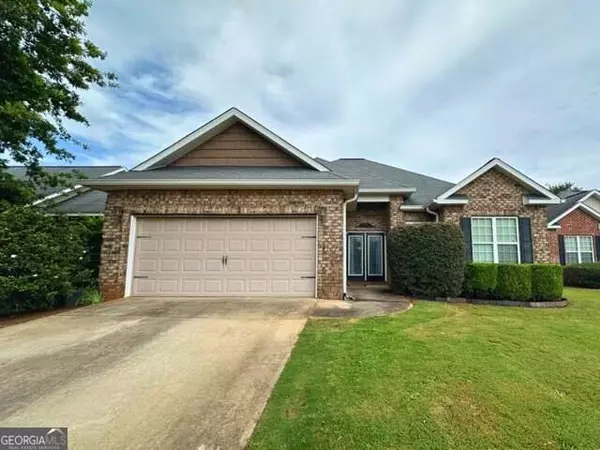 321 Manchester LN, Byron, GA 31008