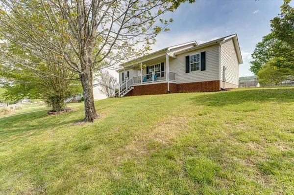 84 Green Valley DR, Rock Spring, GA 30739