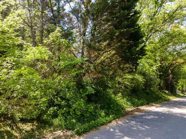 9059 Wooten RD, Chattanooga, TN 37416