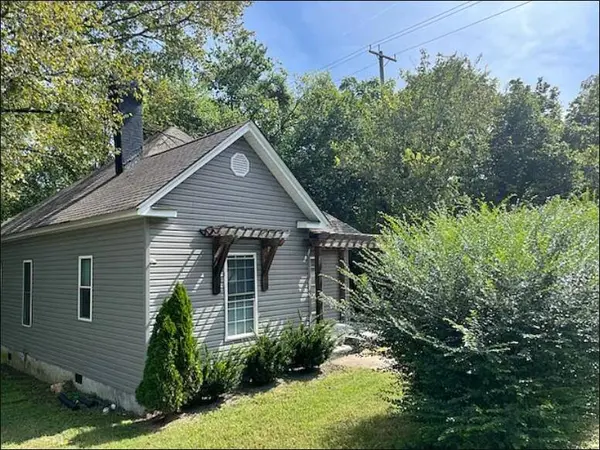 2323 Crutchfield ST, Chattanooga, TN 37406