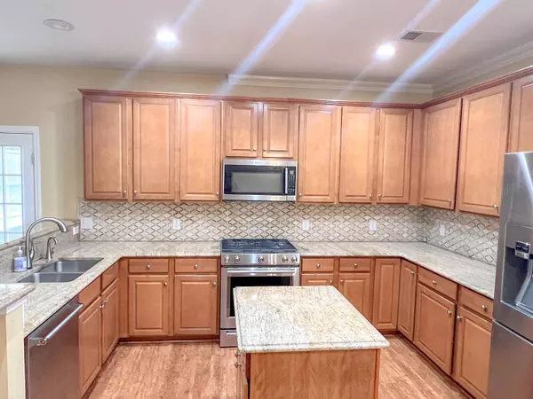 3632 Locklear Ln, Mount Pleasant, SC 29466