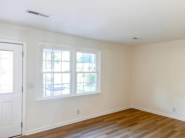2156 Wood Ave, Charleston, SC 29414