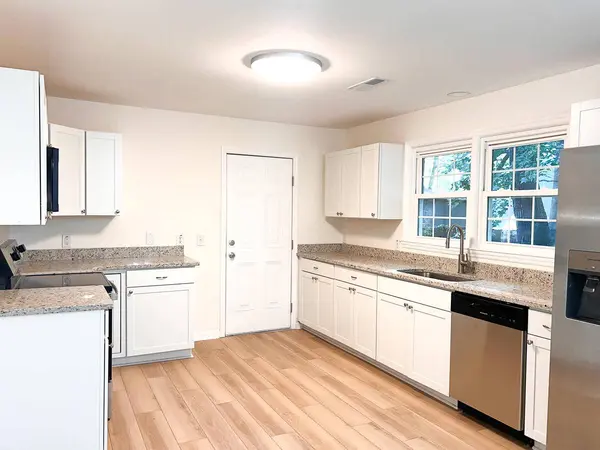 2156 Wood Ave, Charleston, SC 29414