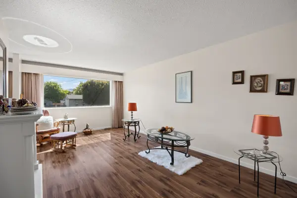 1078 Windbreak St, Kamloops, BC V2B 5P9