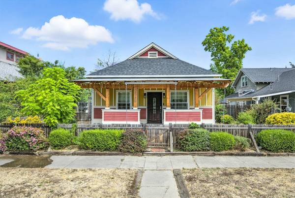 1126 10th ST, Medford, OR 97501