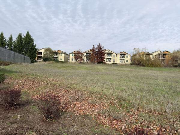 3583 Arrowhead DR, Medford, OR 97504