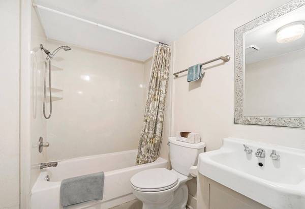 36 Dewey ST, Ashland, OR 97520