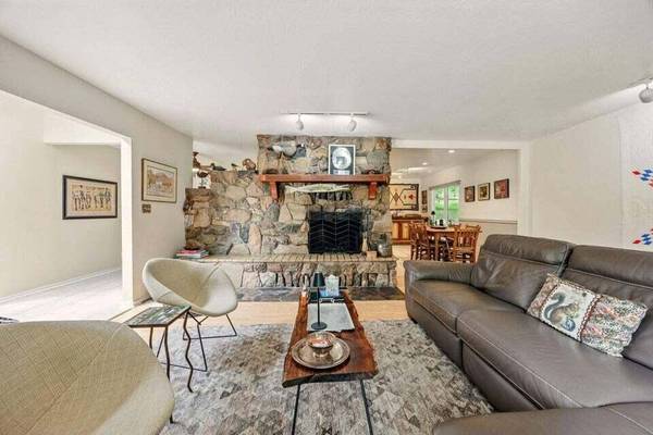 4955 Sterling Creek RD, Jacksonville, OR 97530