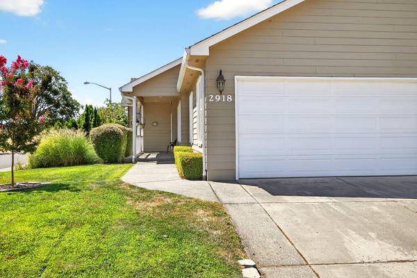 2918 Brookdale DR, Central Point, OR 97502