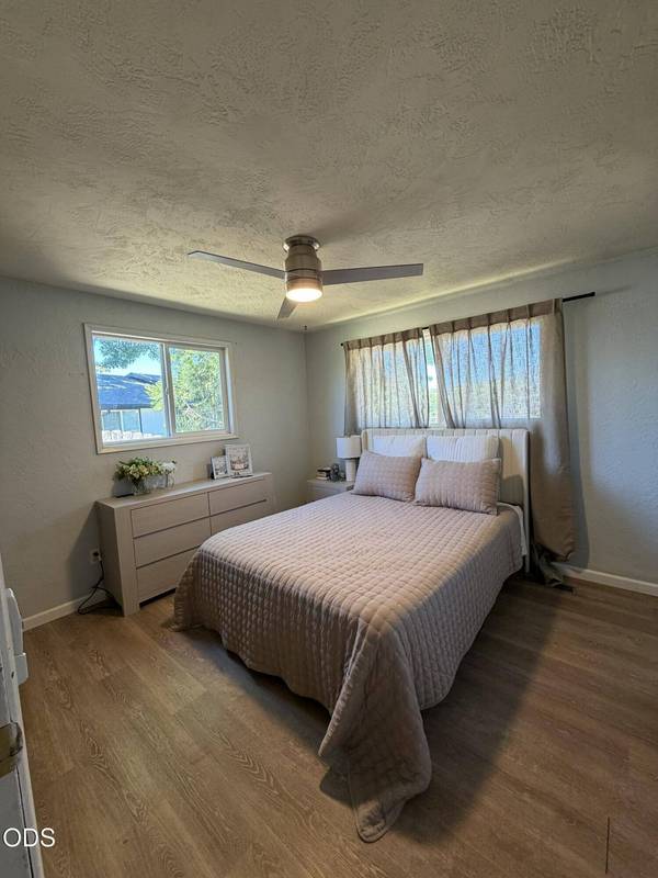 2661 Aztec AVE, Medford, OR 97501
