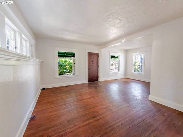 5330 NE 19TH AVE, Portland, OR 97211
