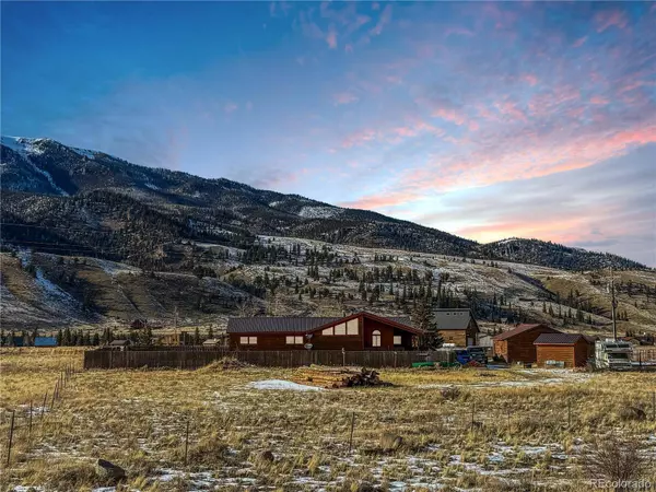 206 La Font DR, Creede, CO 81130