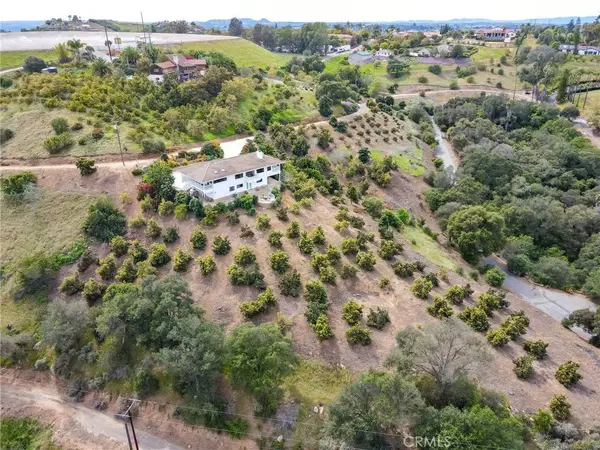 2160 Puerto Del Mundo, Fallbrook, CA 92028