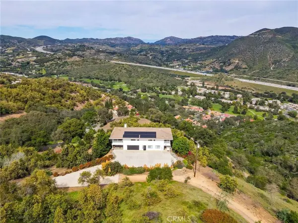 2160 Puerto Del Mundo, Fallbrook, CA 92028