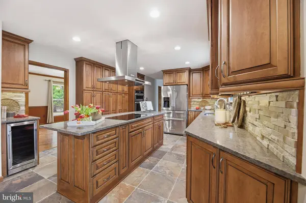 3000 WHISPERING DR, Prince Frederick, MD 20678