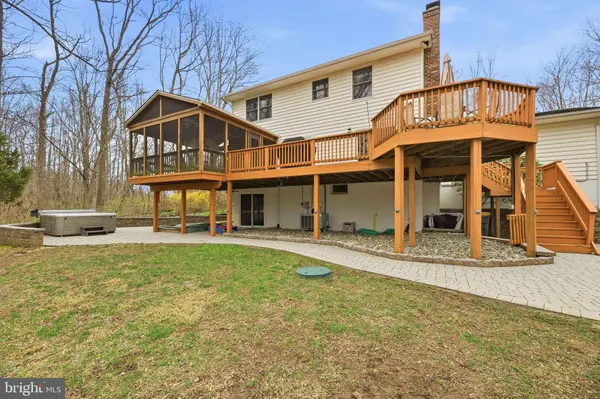 5209 GRENOCK DR, Lothian, MD 20711